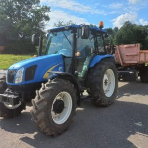 foto 86HP traktor New Holland T5040 +abroll 11t Anhänger (2013)